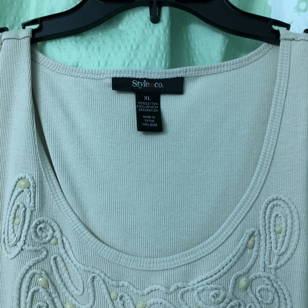 Ladies Tank top - Picture 2 of 3